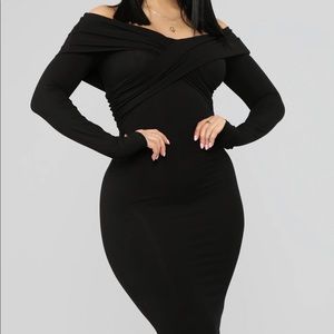 Black form fitted dress
